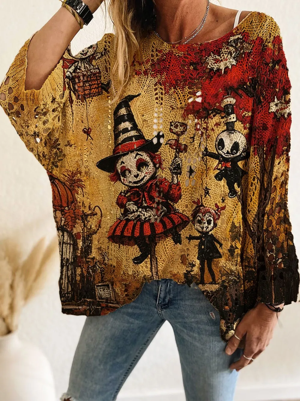 Halloween Long Sleeve with Diamond Cutout Bat Pumpkin Print