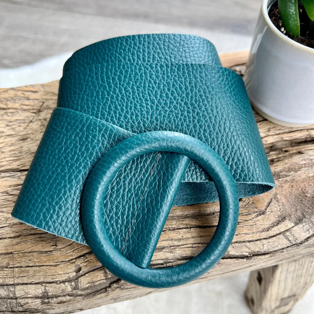 Leather Circle Buckle Belt