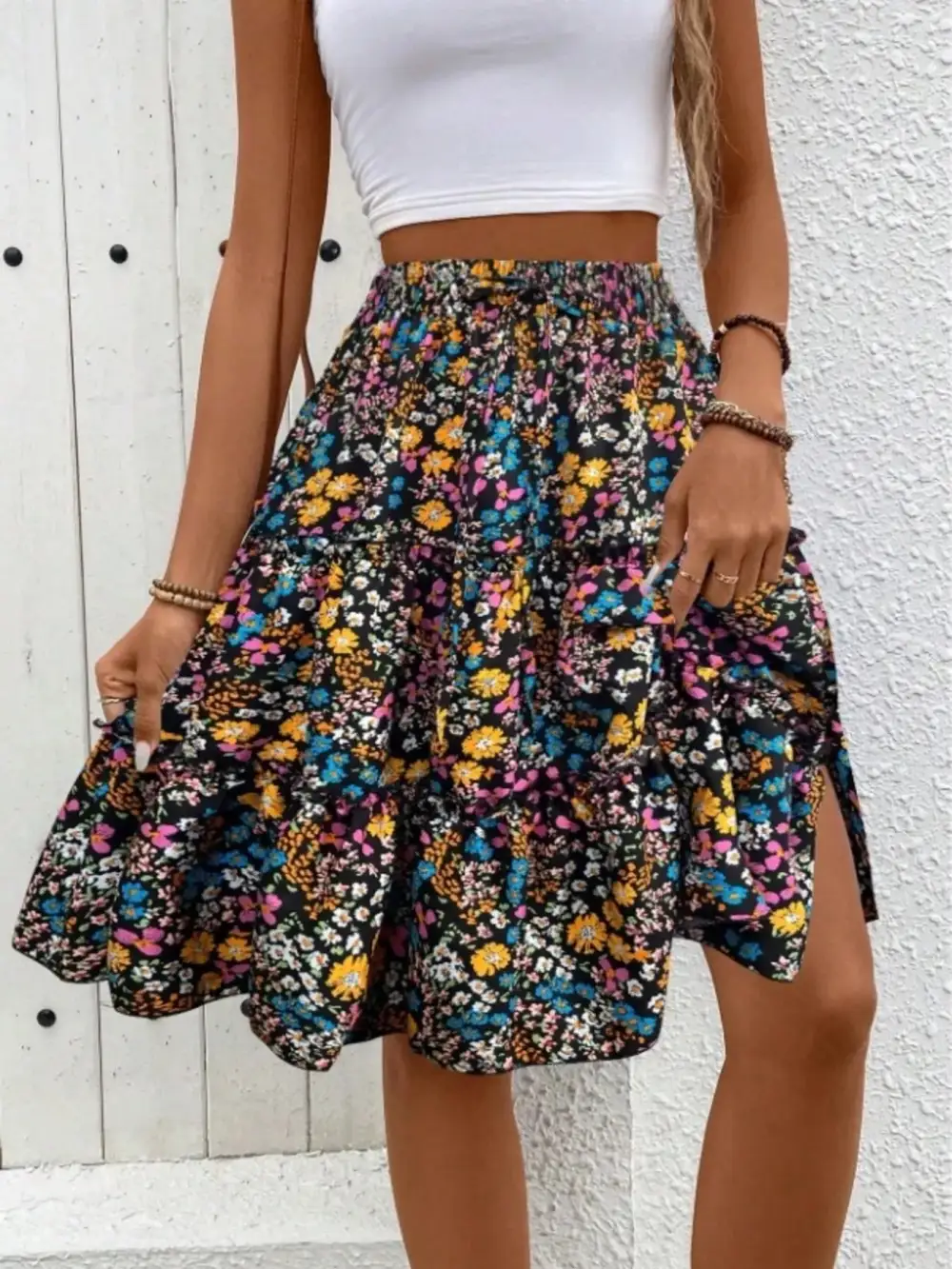 Textured Ruffle Trim Printed Silhouette Skirt