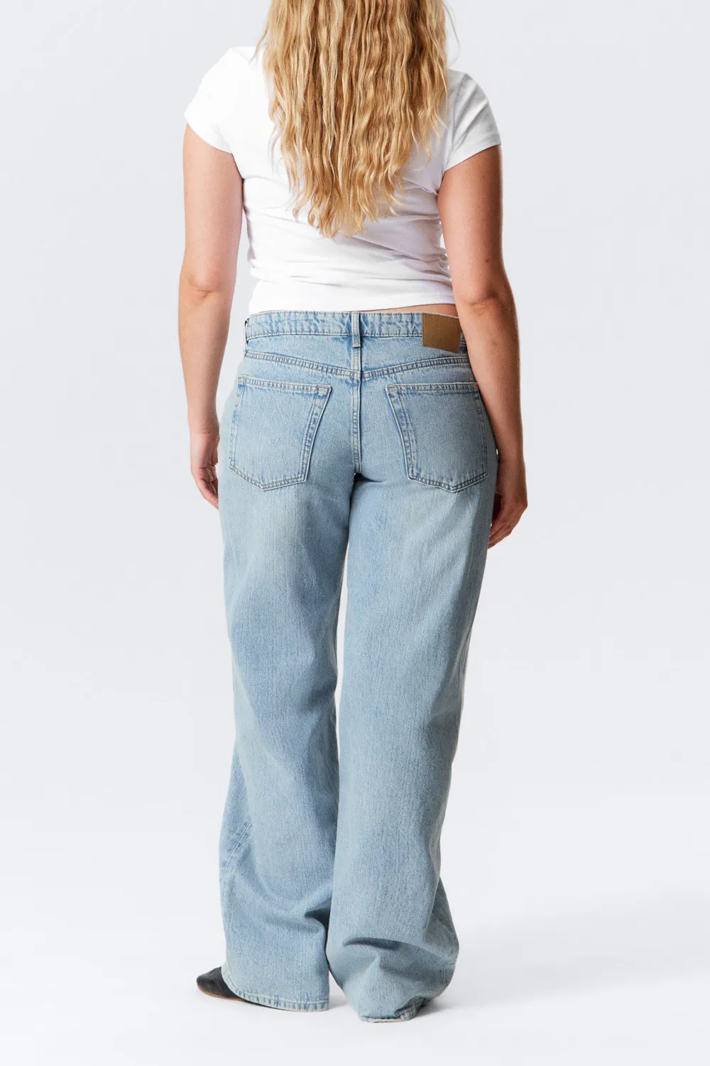Pocketed Low Waist Jeans