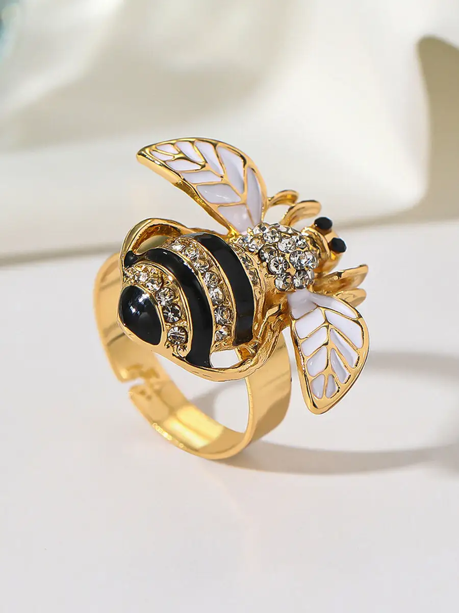 Insect Motif Rhinestone Alloy Going Out Ring