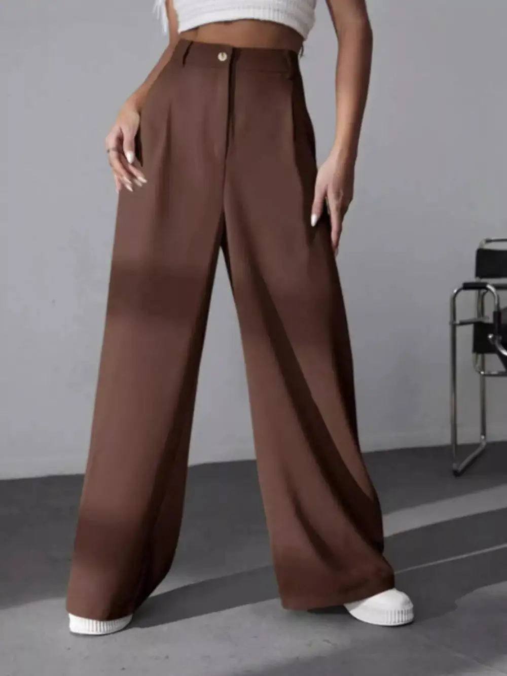 Relaxed Wide Leg Pleated Pants