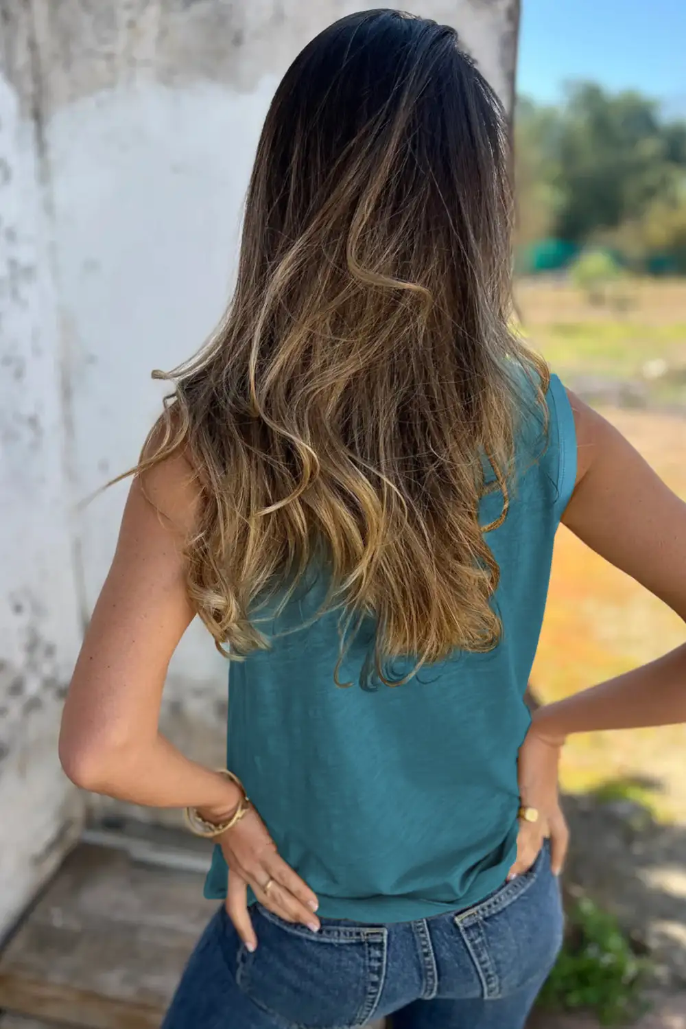 Peacock Metallic Sheen Edge Scoop Neck Tank Top
