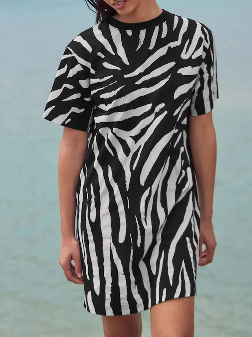 Classic Loose Breathable Zebra-Print Dress