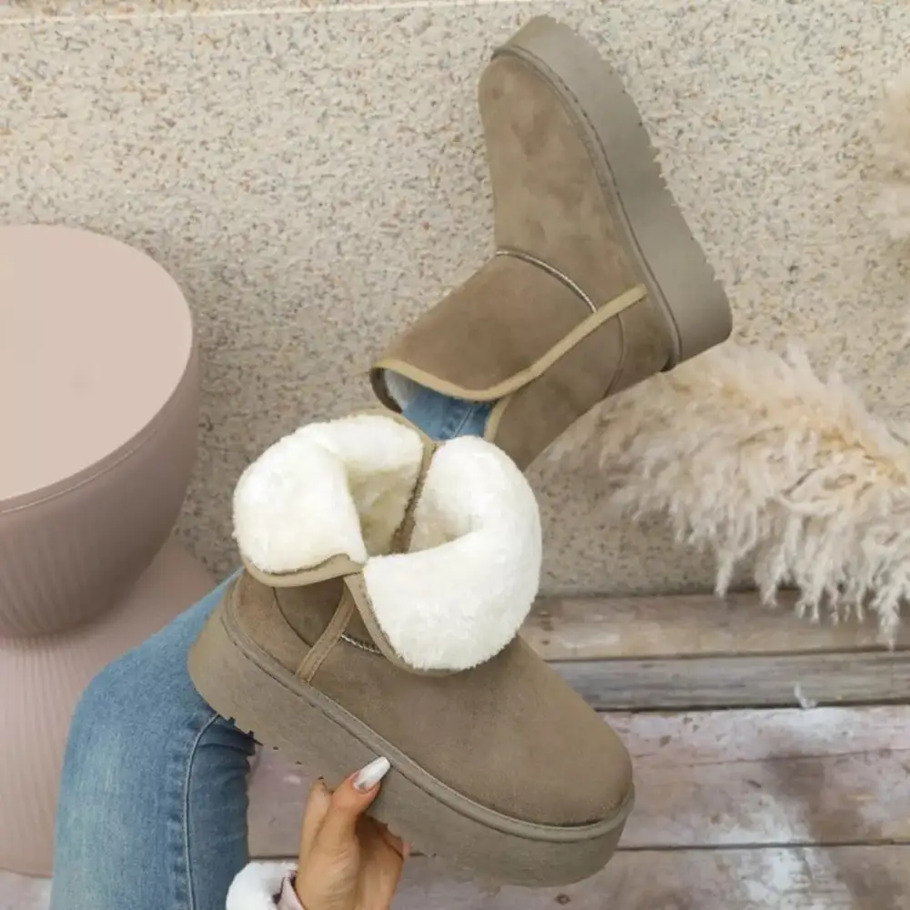 Round Toe Platform Boots