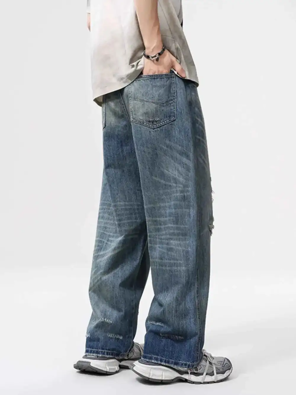 Vintage Distressed Wide Leg Relaxed Fit Jeans