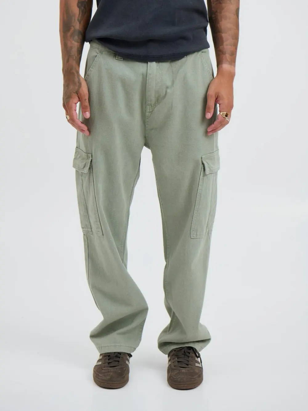 Simple And Comfortable Daily Slim Khaki Pant