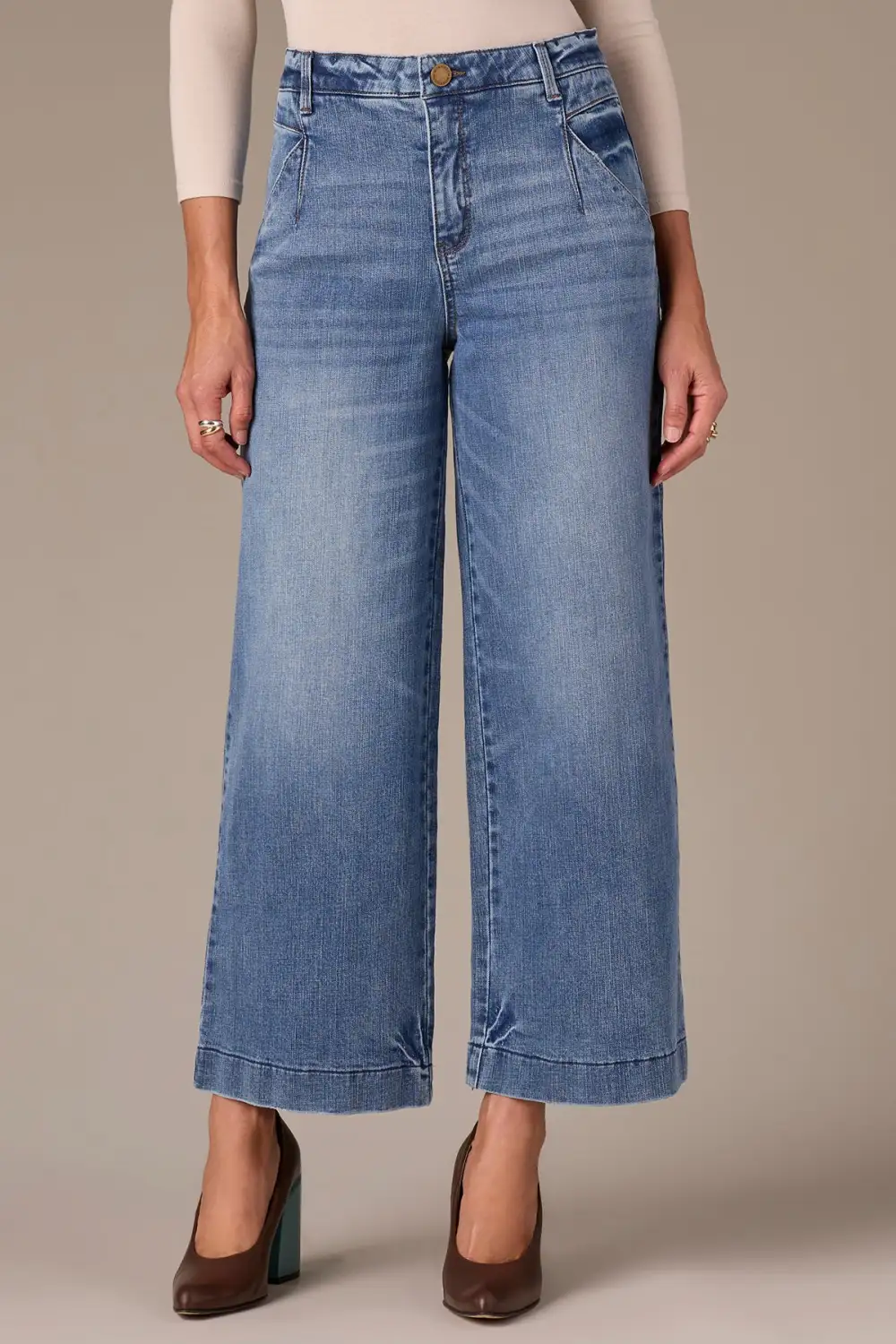 Wyatt  Wide Leg Jeans V-pockets