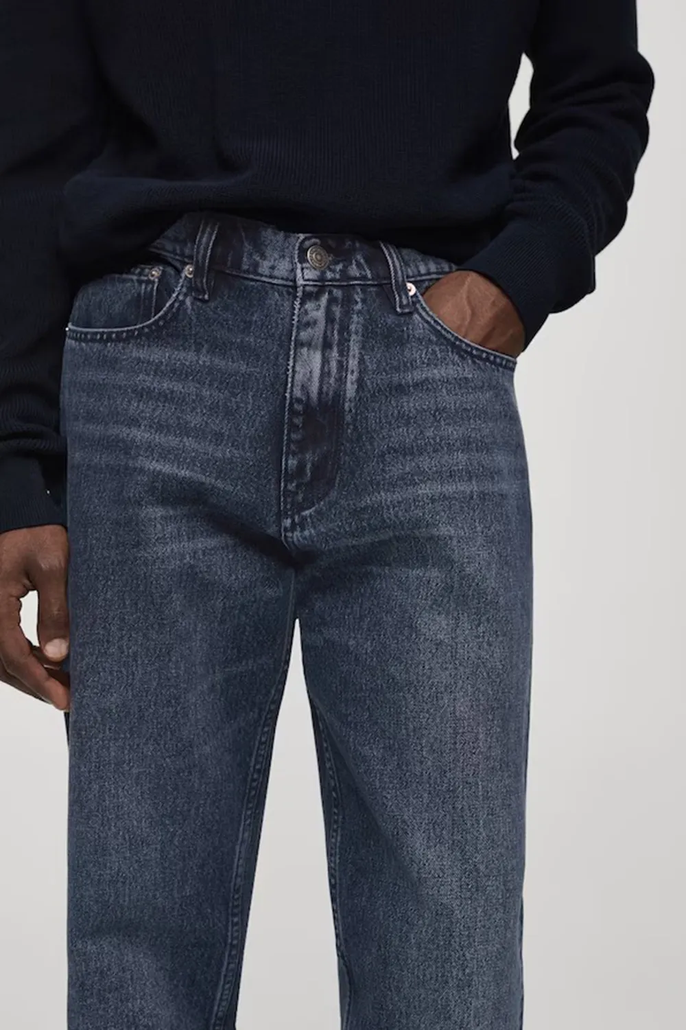 Casual Straight-Fit Jeans