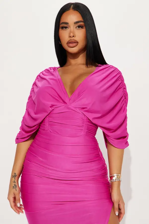Mandy Ruched Midi Dress - Magenta