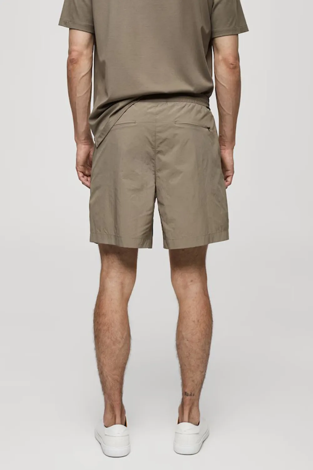 Daily Water-Repellent Shorts With Drawstring
