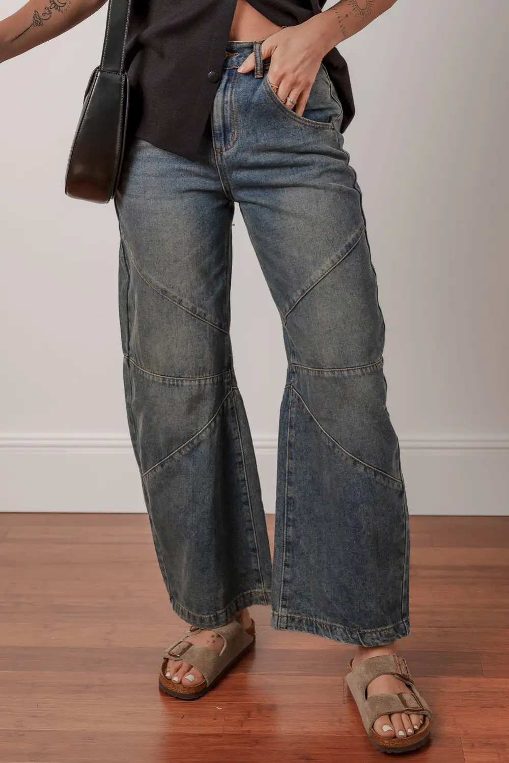 Exposed Stitching Loose Straight High Waist Jeans