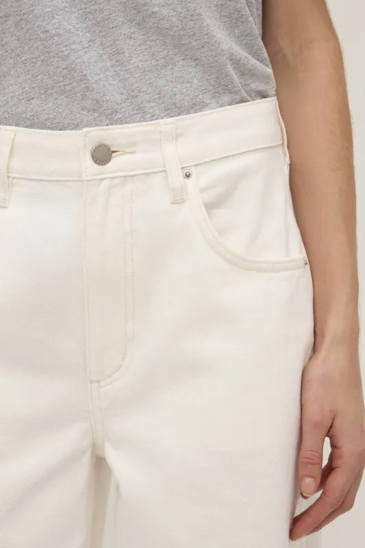 Vintage White Mid-Rise Curved-Leg Jeans