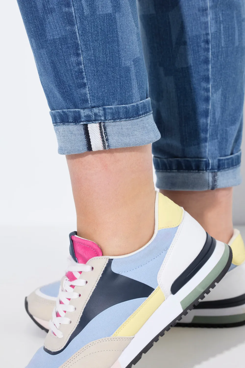 Ladies' Slim Fit Jeans