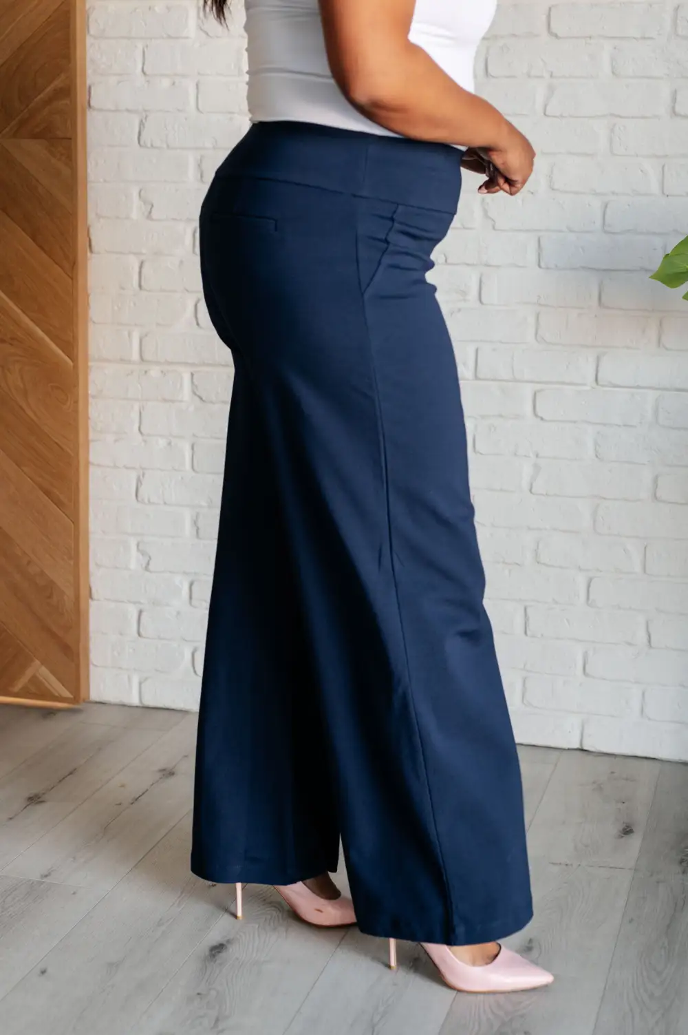Magic Wide Leg Pants In Navy