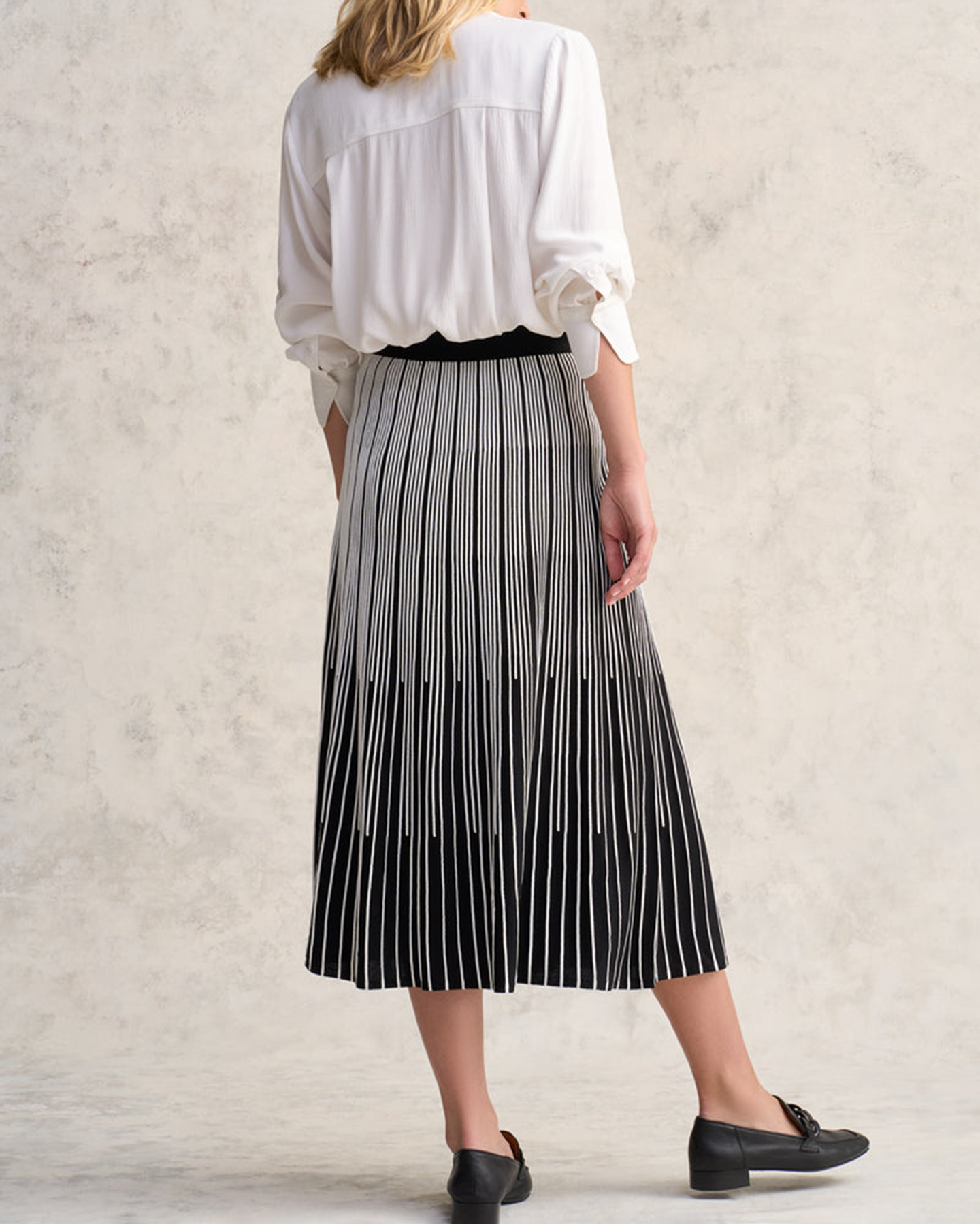 Gradual Stripe Skirt