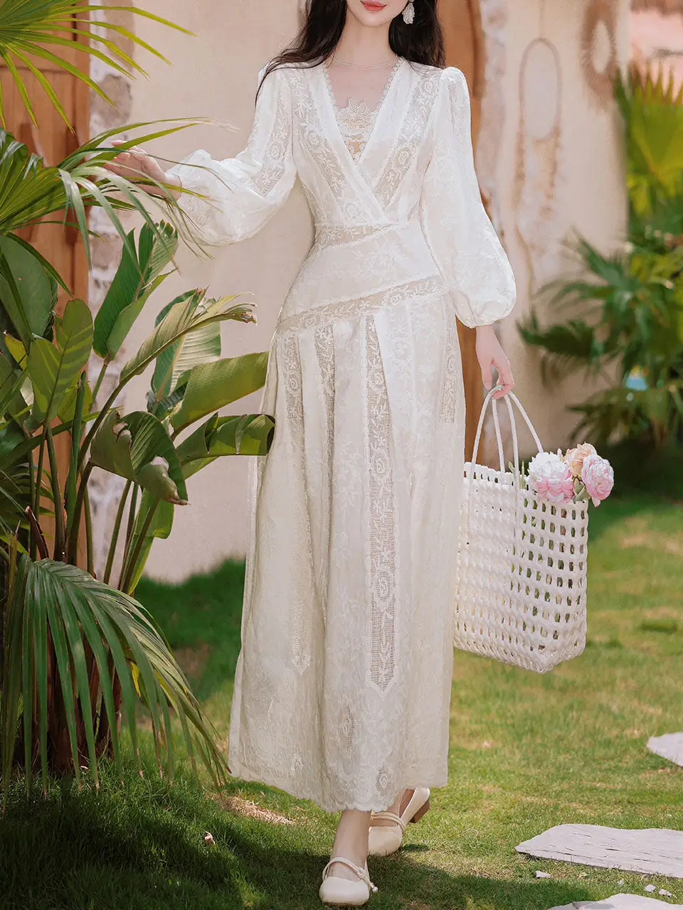 Lace V Neck Swing Swing Dress