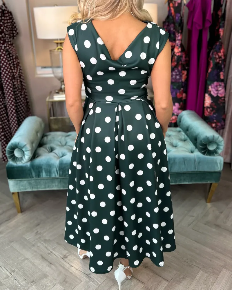 Easy Fit Pleated Midi Dress