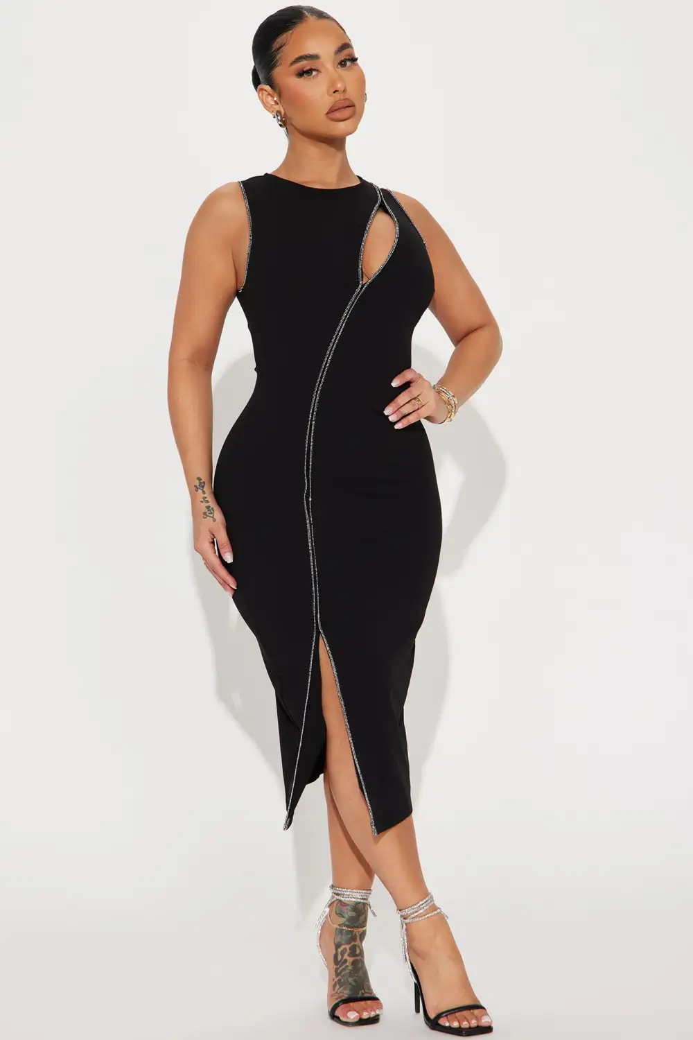 Scarlet Embellished Midi Dress - Black
