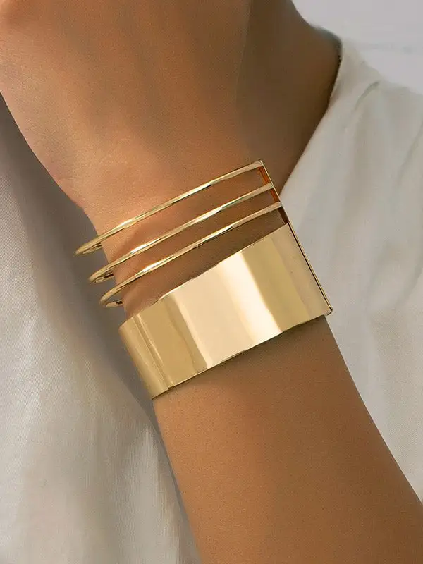 Modern Openwork Geometric Alloy Statement Bracelet