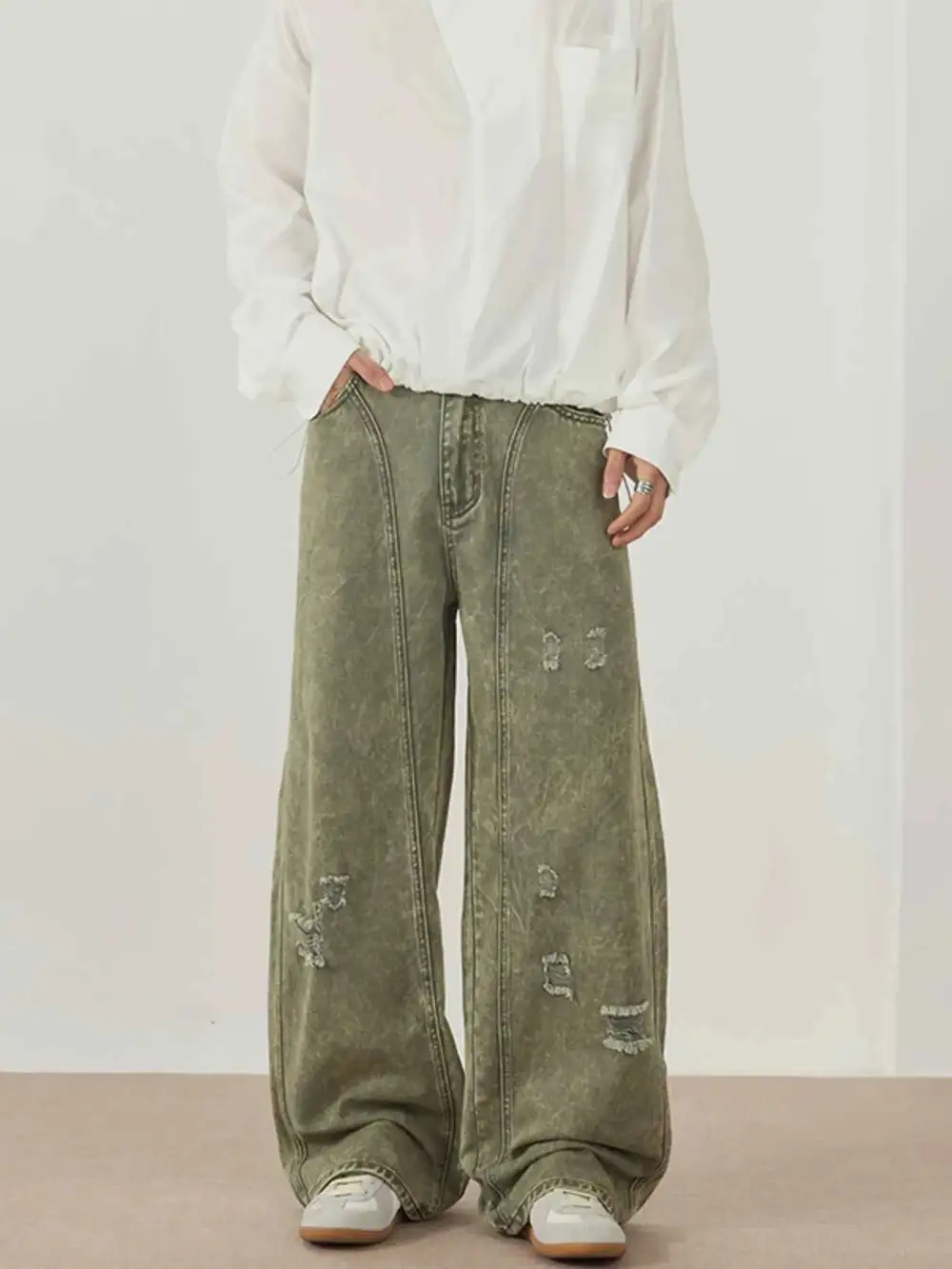 Washed Wide Leg Distressed Pants