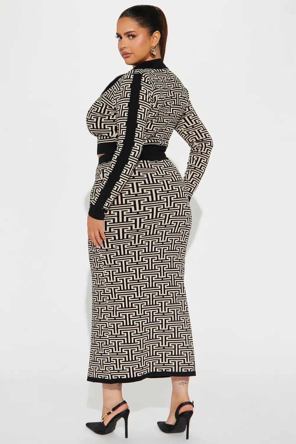 Luxe Attitude Sweater Skirt Set - Black/combo