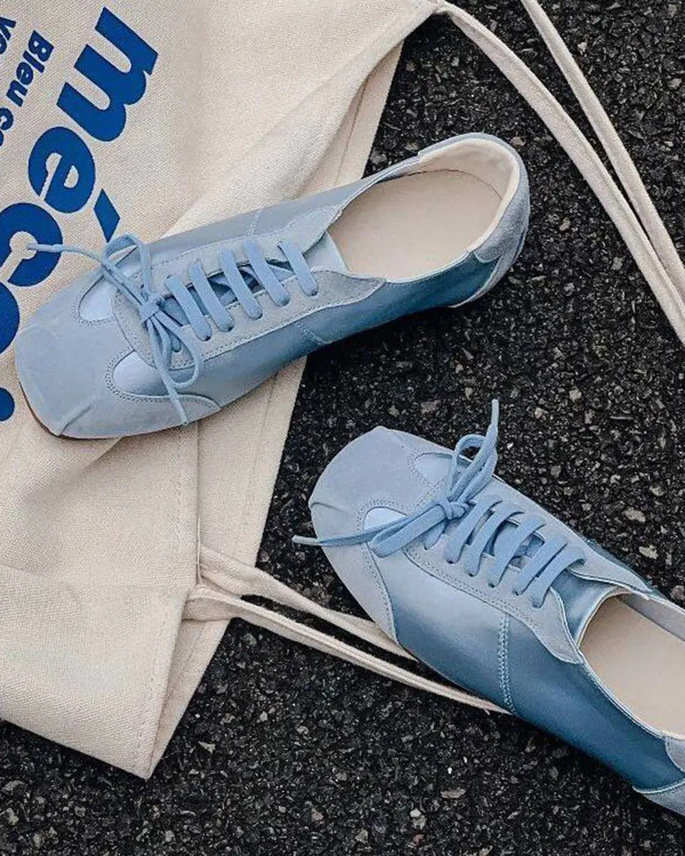 Ballerina Core Bow Sneakers