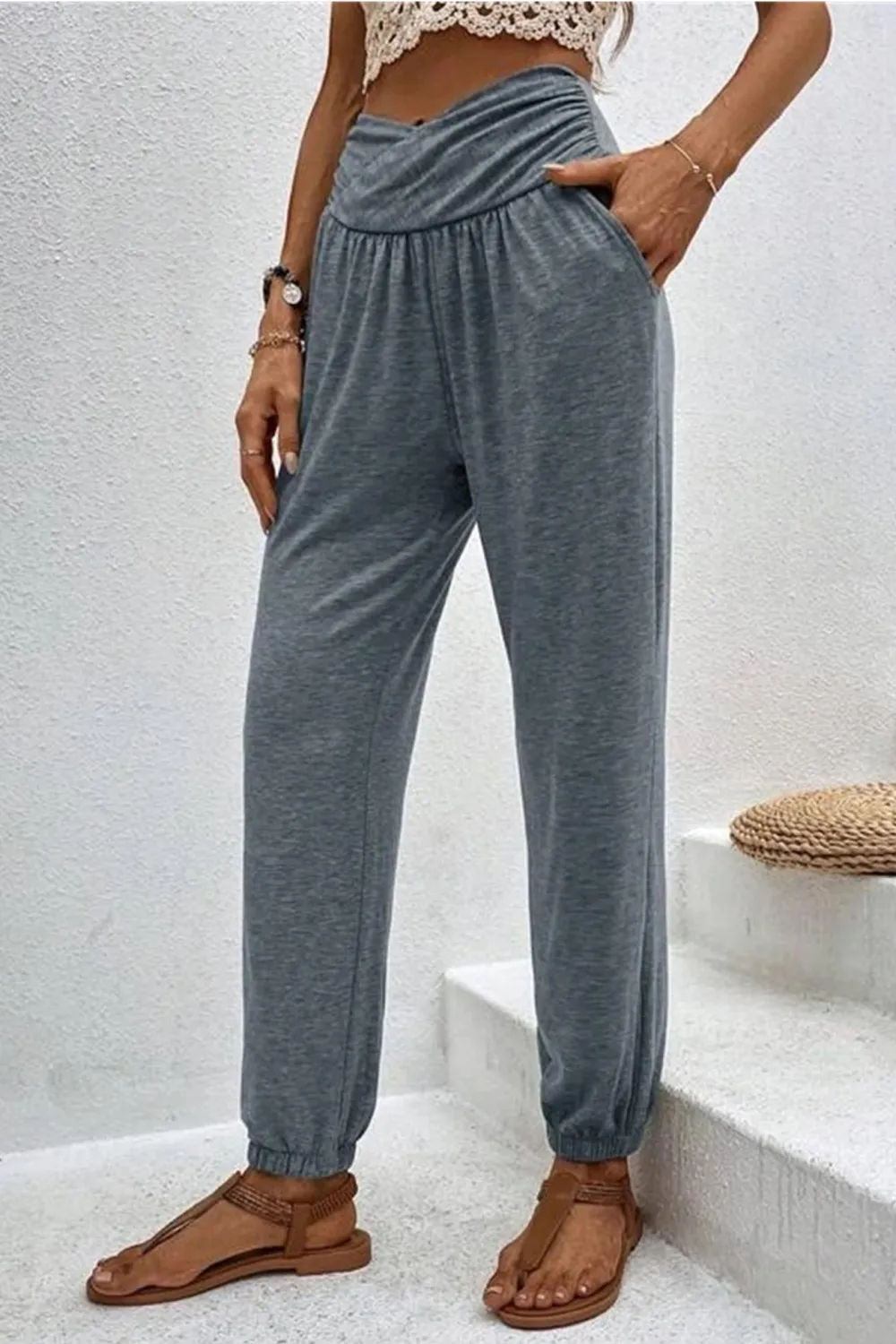 Gathered Waist Flow Pants