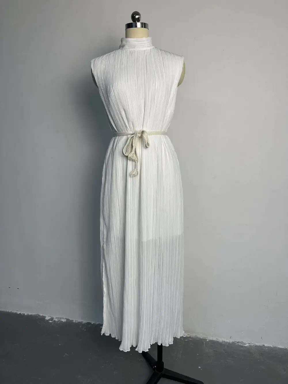 Women's Elegant Minimalist Midi Dress