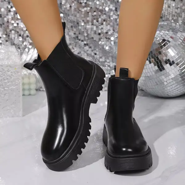 Round Toe Platform Boots