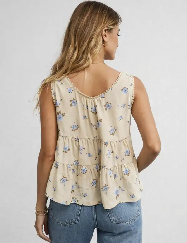 Scoop Neck Sleeveless Top Sktd