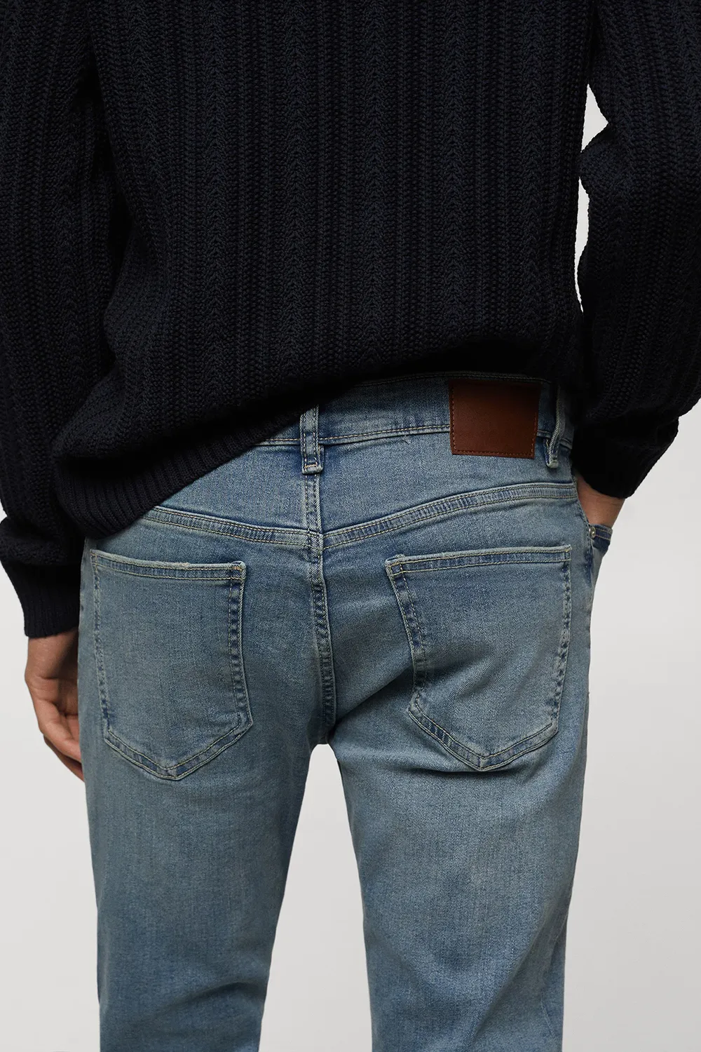 Daily Skinny-Fit Jeans