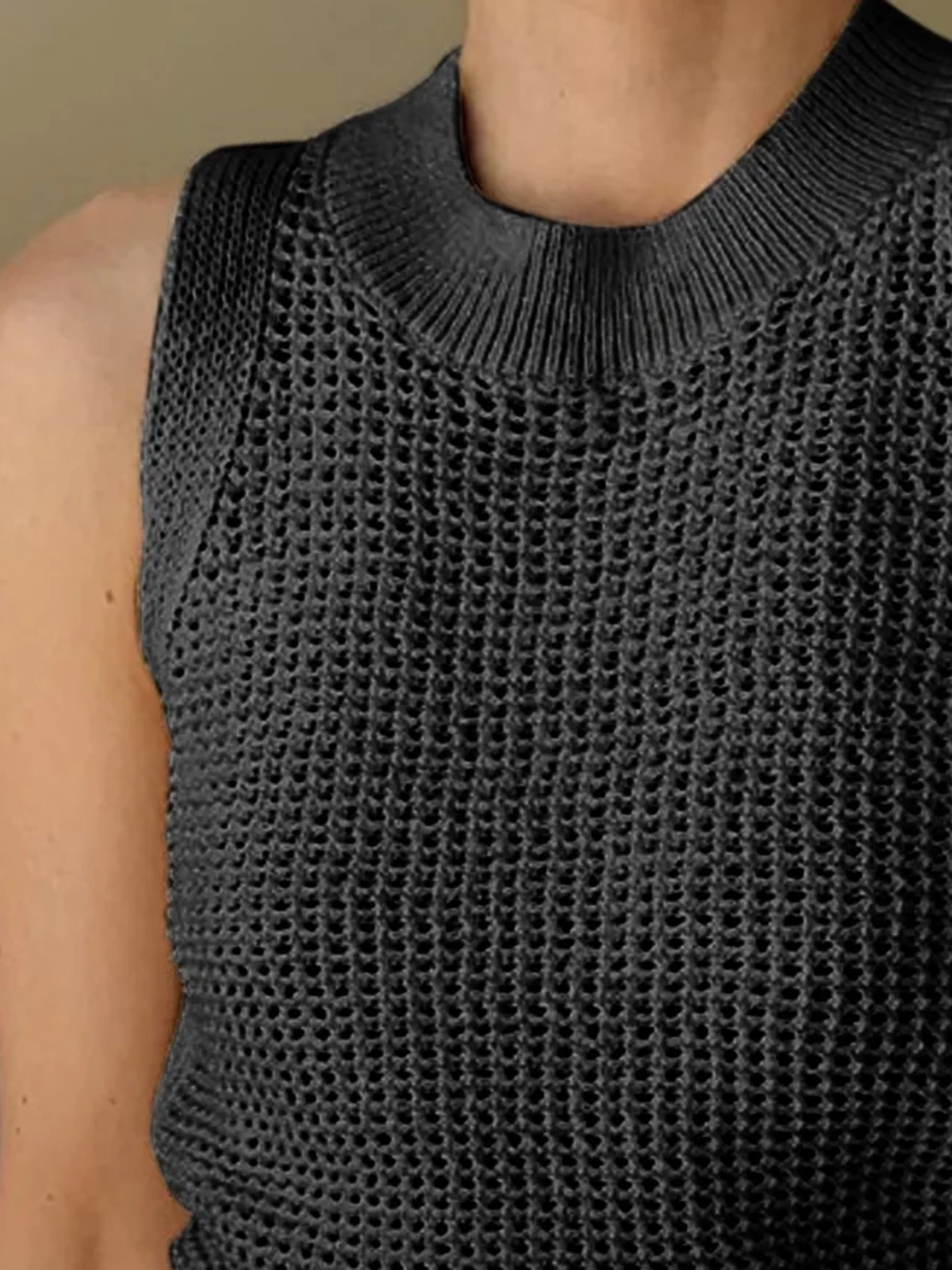 Knit Hollow Solid Vest