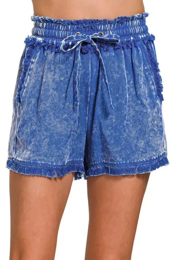 Easygoing Frayed Hem Washed Shorts