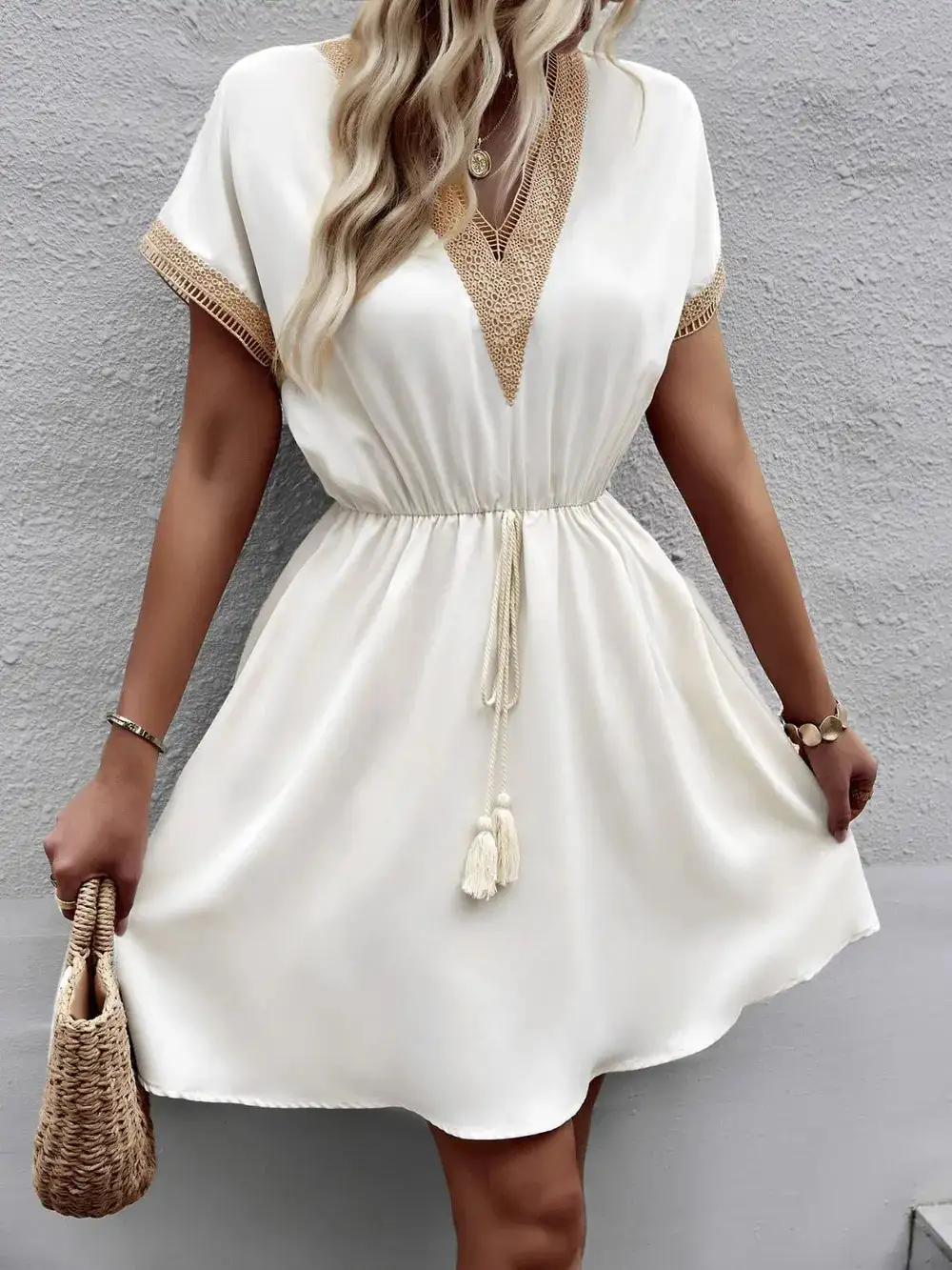 Contrast Trim V Neck Short Sleeve Mini Dress