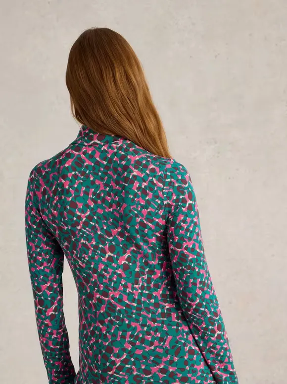 Slight Stretch Turtle Neck T-Shirt