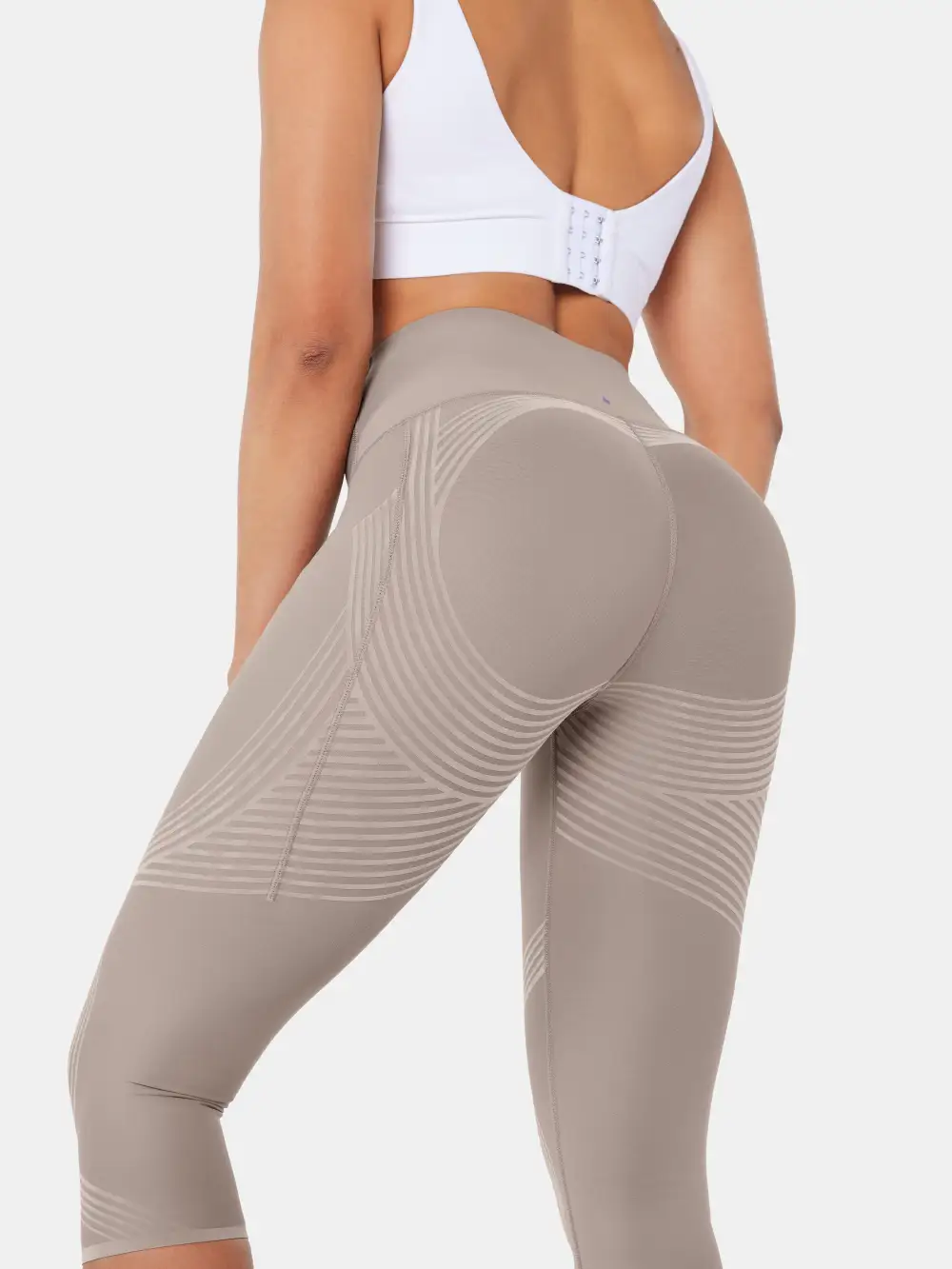 Body Sculpt Side Pocket Capri Leggings