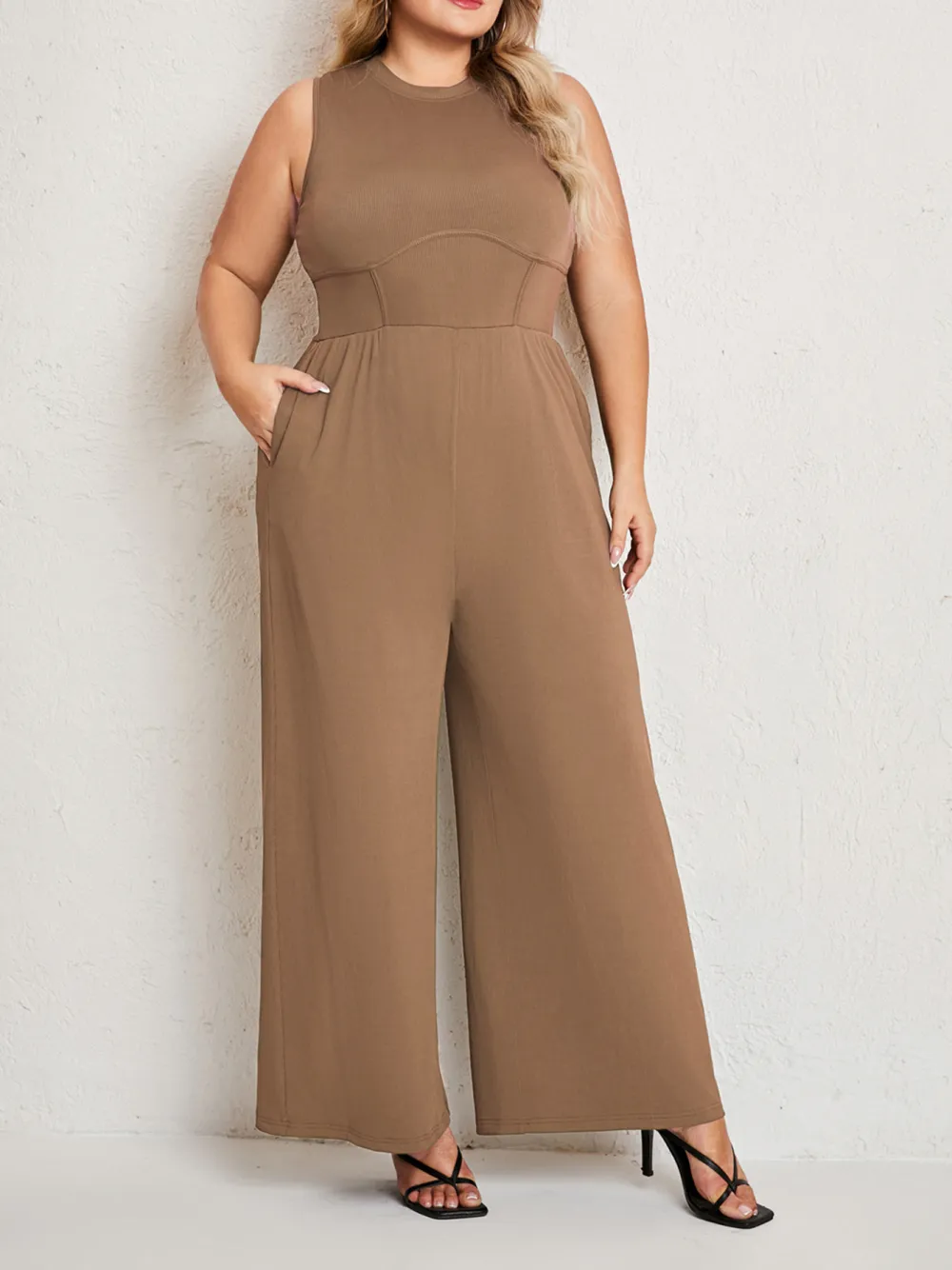 Ladies New Solid Color Sleeveless Straight Pants Suit