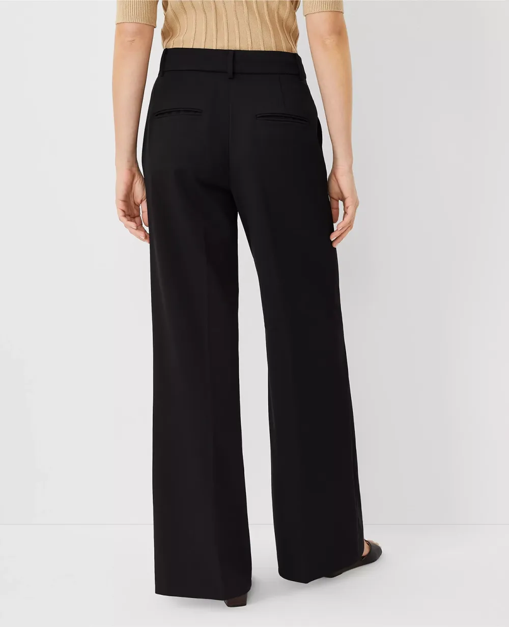 The Wide-Leg Pant