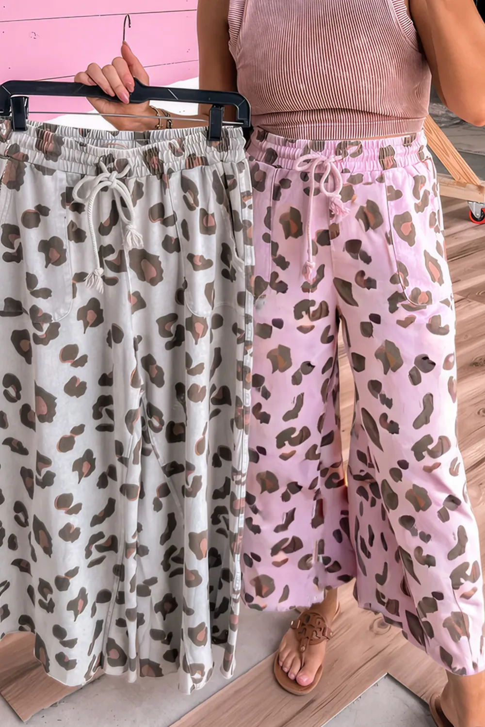 Drawstring Leopard Print Patch Pocket Loose Pants