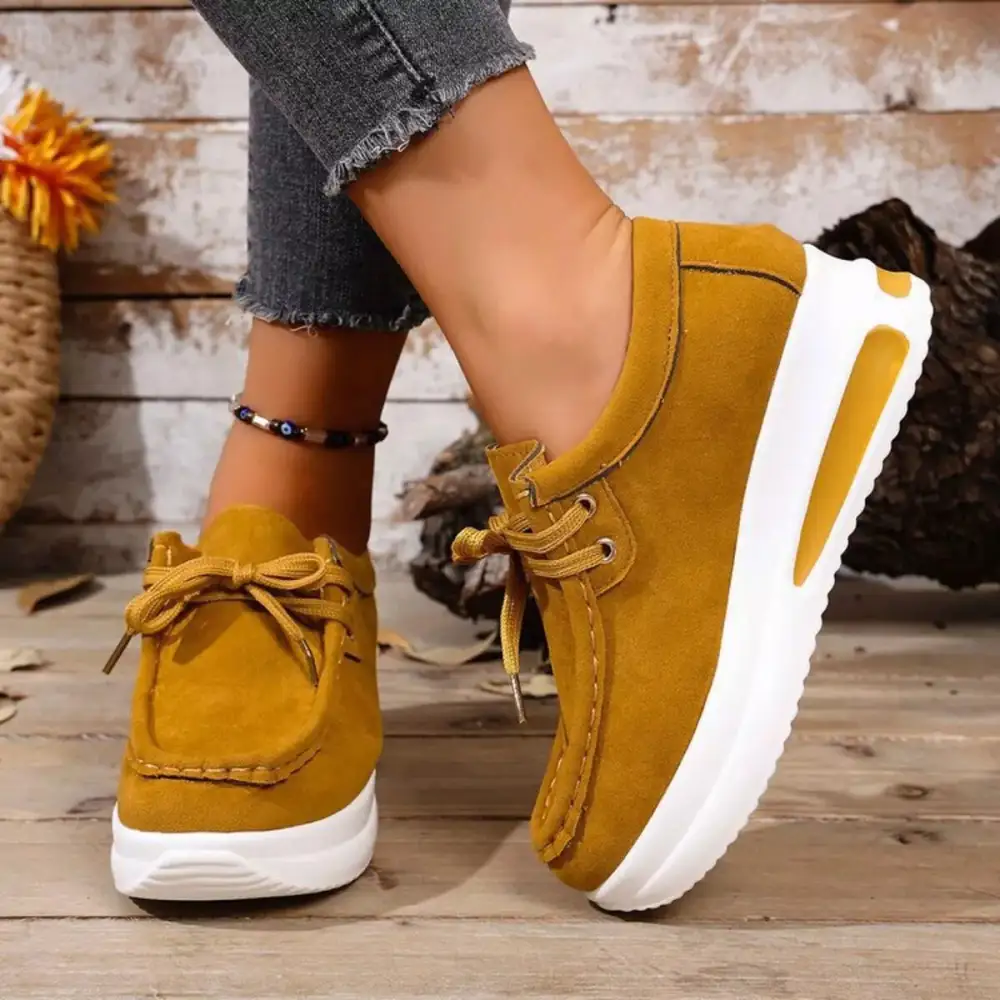 Versatile Round Toe Platform Sneakers