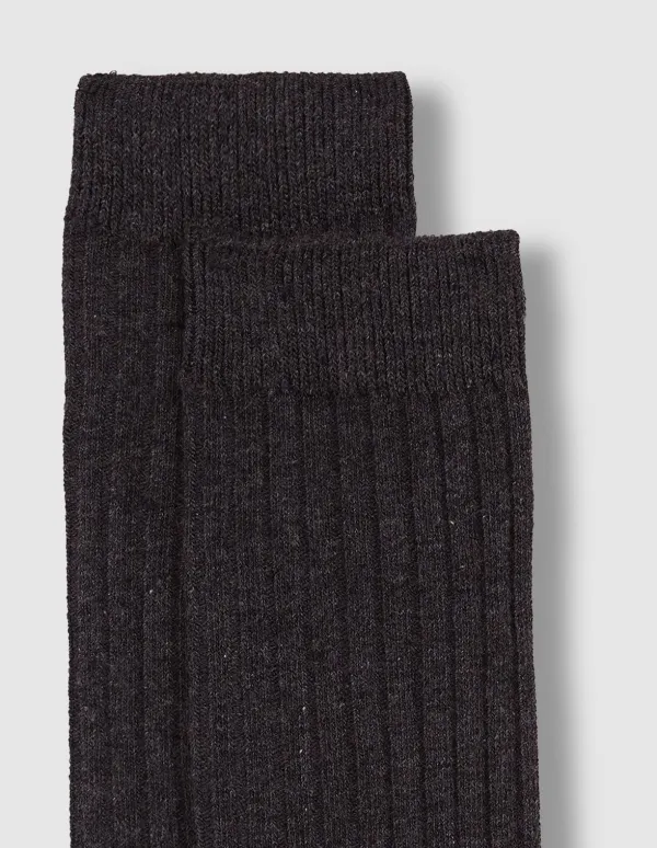BASIC DARK GREY SOCKS