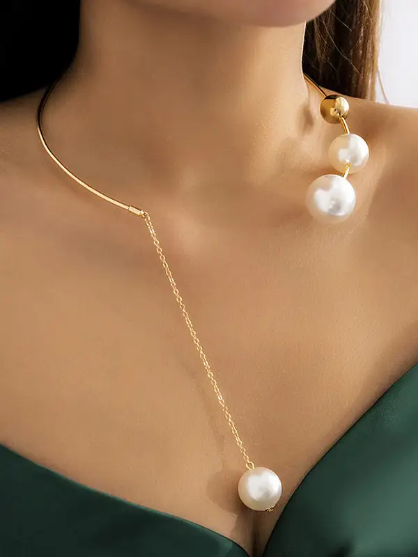Refined Geometric Necklace