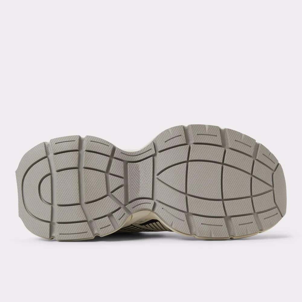Sporty Jogger Sneakers