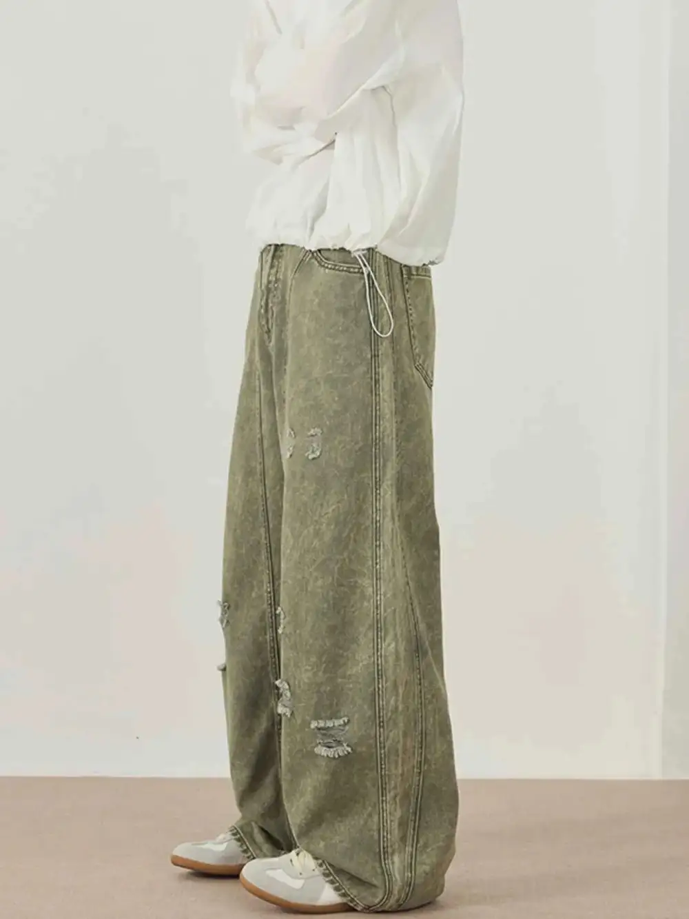 Washed Wide Leg Distressed Pants