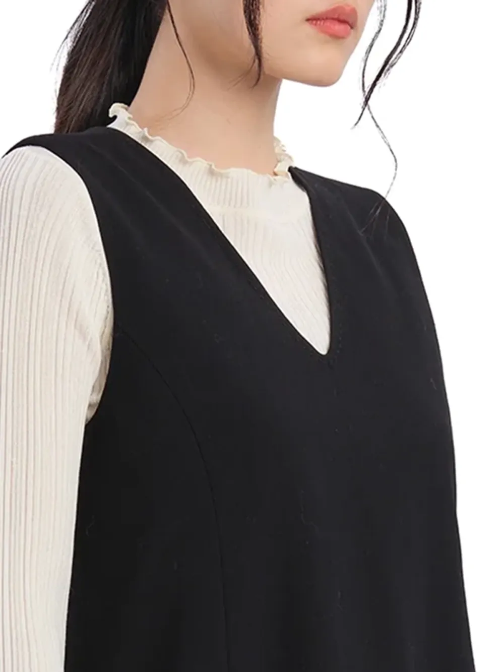 Contrast - Sleeve V - neck Midi Dress