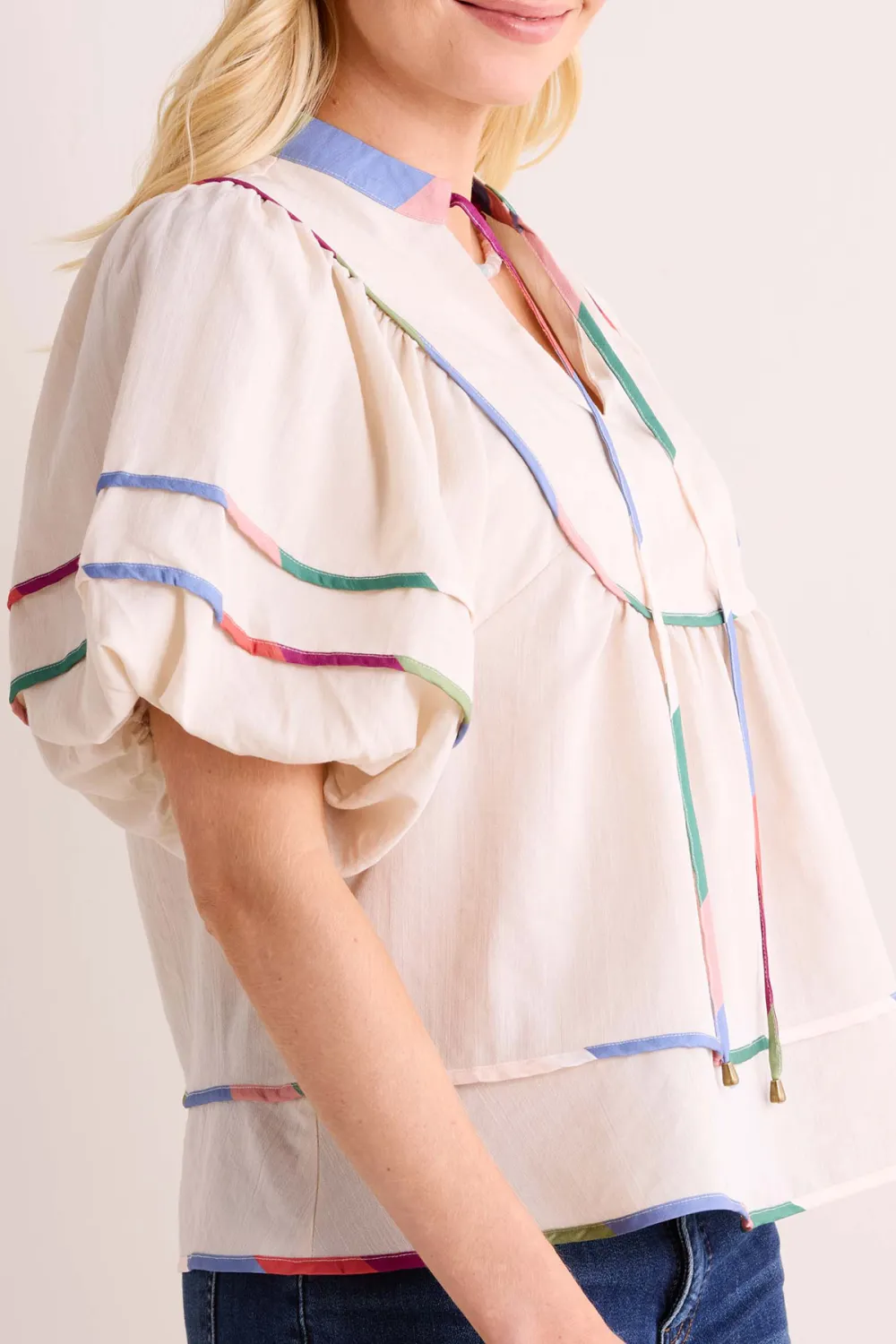 Multicolored Trim Puff Sleeve Drawstring Top