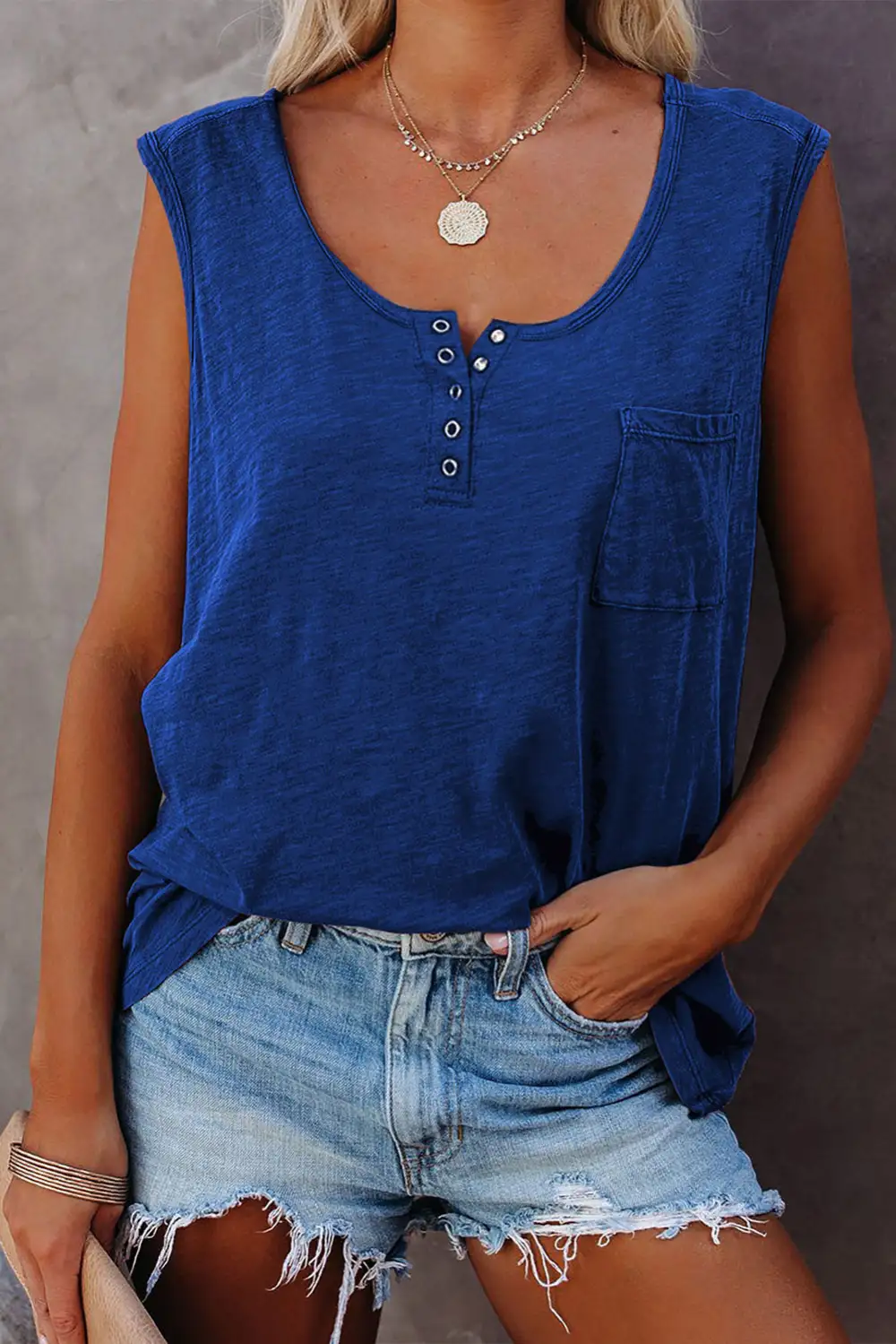 Snap Buttons Scoop Neck Tank With Pocket Top
