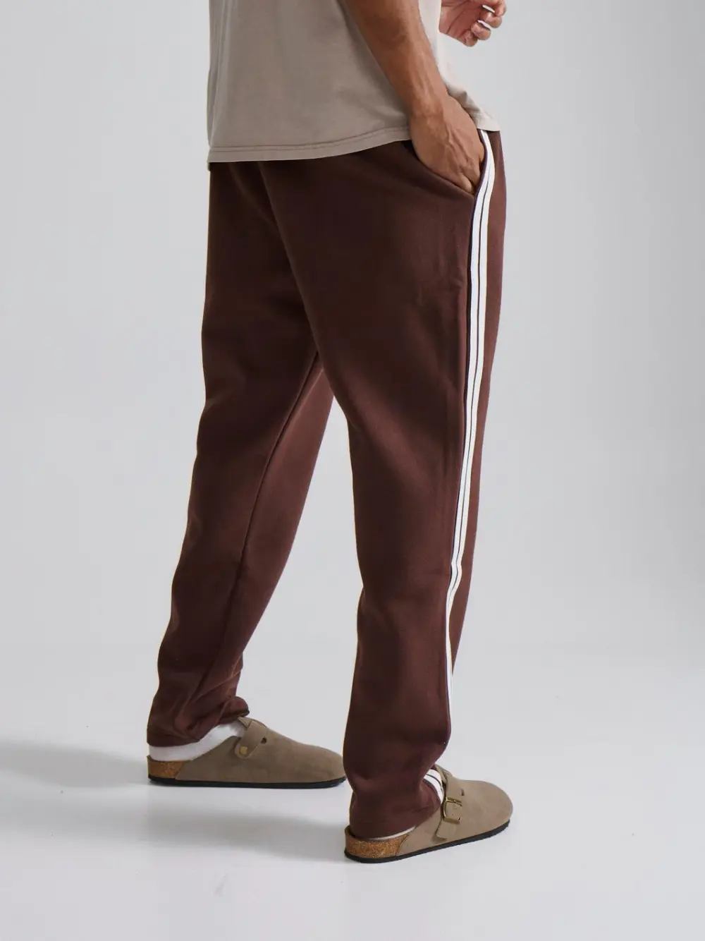 Simple And Comfortable Slim Chocolate Pant