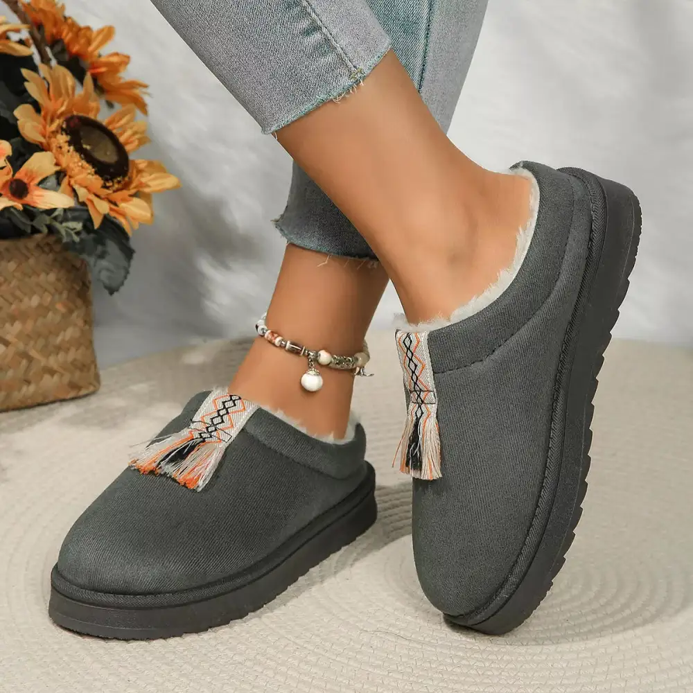 Refined Round Toe Platform Slippers